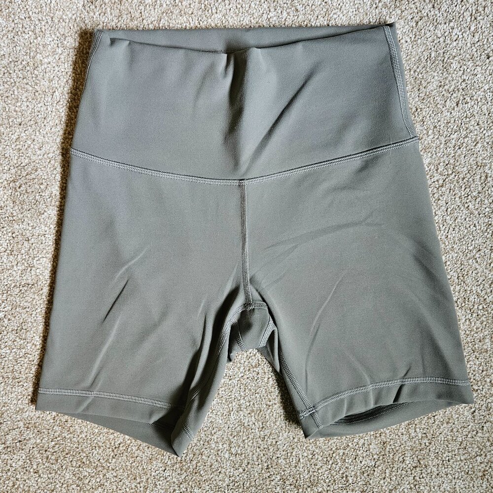 Lululemon Wunder Train Short 6in Inseam
